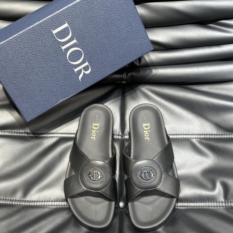 ch**an D*or slippers